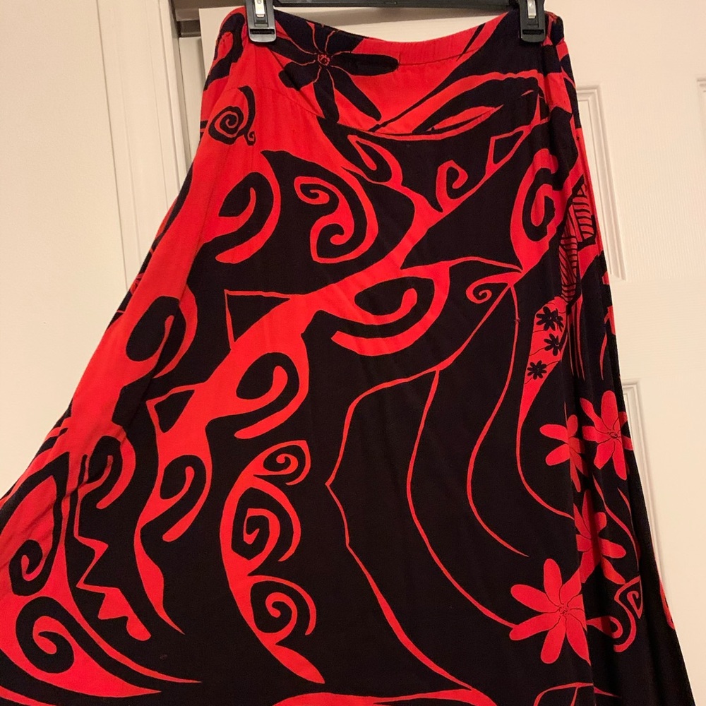 Wahine Toa Knee Length Skirt